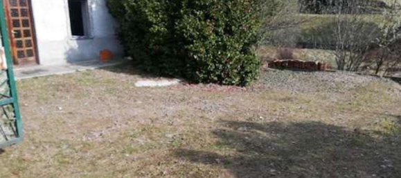 4 rooms Apartment in Bolzano Novarese, Italy No. 7481 3