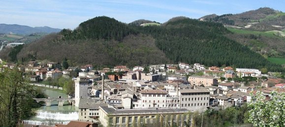 5 غرف نوم شقة في Urbino, Italy رقم 188272 14