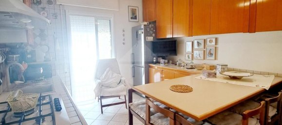 3 rooms Apartment in Bari, Italy No. 39580 8