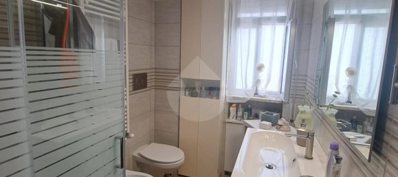 3 rooms Apartment in Bari, Italy No. 39580 18