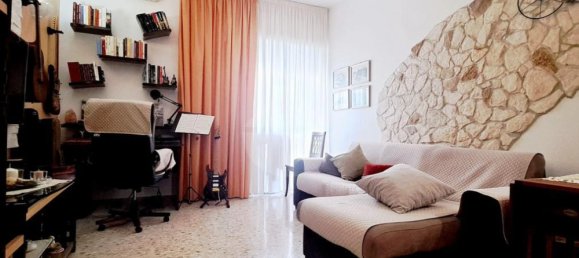 3 rooms Apartment in Bari, Italy No. 39580 10