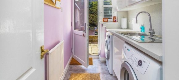 4 bedrooms House in Dunstable, United Kingdom No. 2117 10