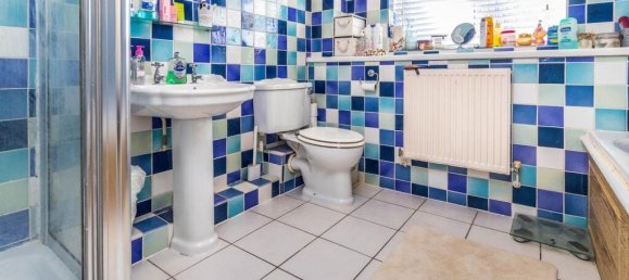 4 bedrooms House in Dunstable, United Kingdom No. 2117 20