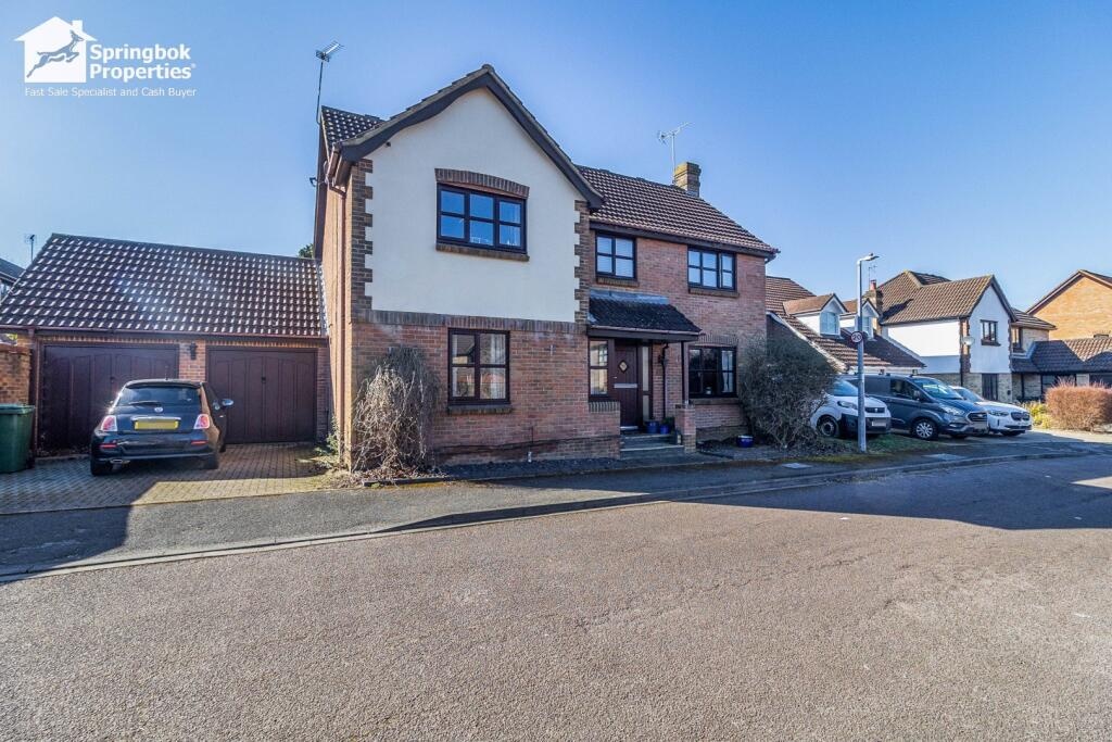 4 bedrooms House in Dunstable, United Kingdom No. 2117