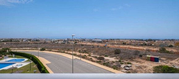 3 Schlafzimmer Penthouse in Dehesa De Campoamor, Spain, Nr. 188095 26