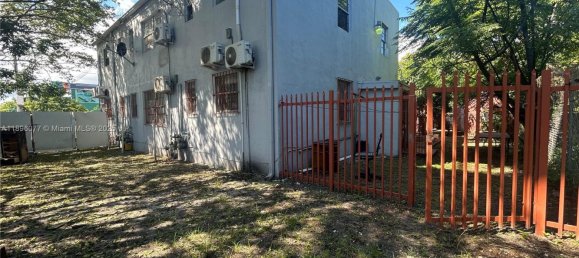 terreno en venta en Miami, Miami-Dade, Florida, USA № 615913 8
