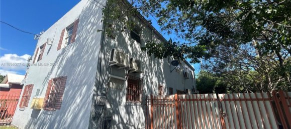 terreno en venta en Miami, Miami-Dade, Florida, USA № 615913 4