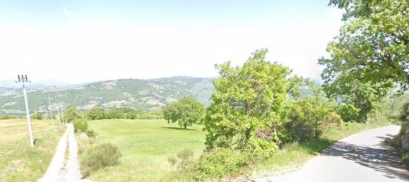 Studio in Valfabbrica, Italy No. 356571 2