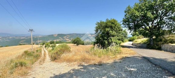 Studio in Valfabbrica, Italy No. 356571 11