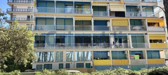 2-salle Appartement à Follonica, Italy No. 269912 27