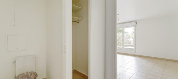 1 bedroom Apartment in Chatillon, France No. 347084 8