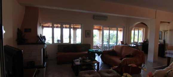 2 dormitorios villa en venta en Corfu, Central Corfu and Diapontian Islands, Corfu, Ionian Islands, Peloponnese, Western Greece and the Ionian, Greece № 8913 4