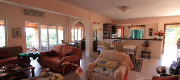 2 dormitorios villa en venta en Corfu, Central Corfu and Diapontian Islands, Corfu, Ionian Islands, Peloponnese, Western Greece and the Ionian, Greece № 8913 5