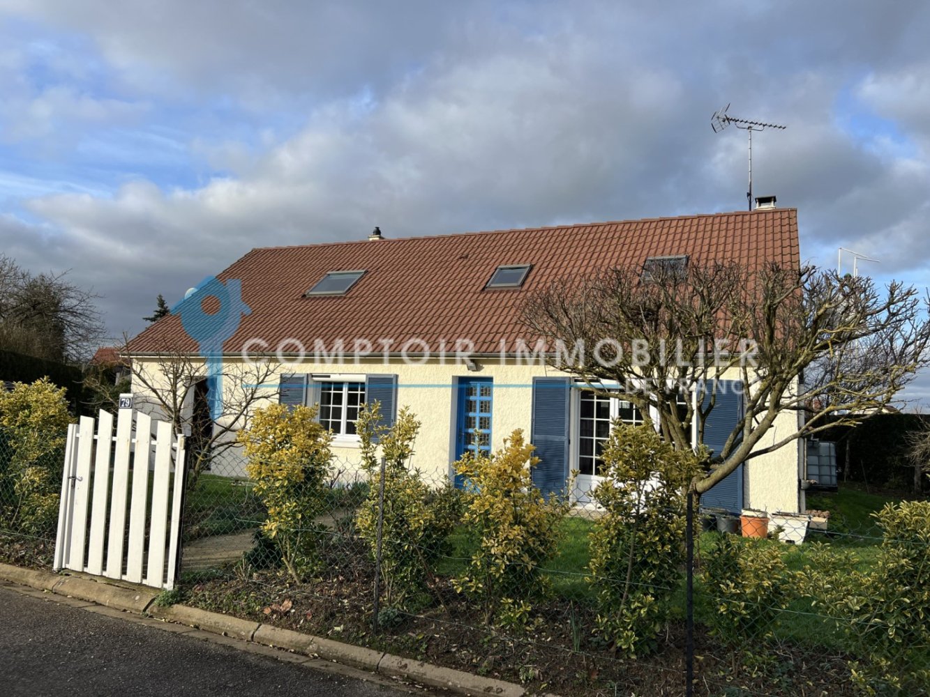 4 Schlafzimmer Villa in Auneau, France, Nr. 82087