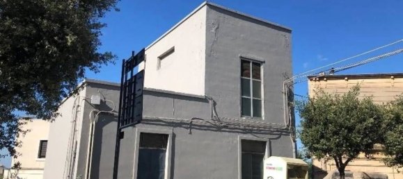 Propiedad comercial de 5 habitaciónes en Ostuni, Italy No. 339921 3