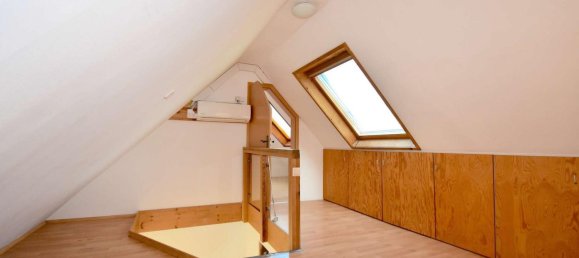 4غرفة منزل ذو طابقين في Stuttgart, Germany رقم 96228 20