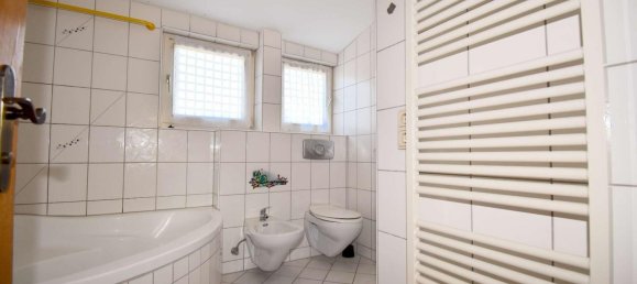 4غرفة منزل ذو طابقين في Stuttgart, Germany رقم 96228 13