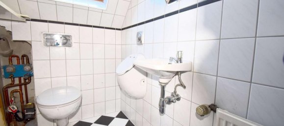 4غرفة منزل ذو طابقين في Stuttgart, Germany رقم 96228 11