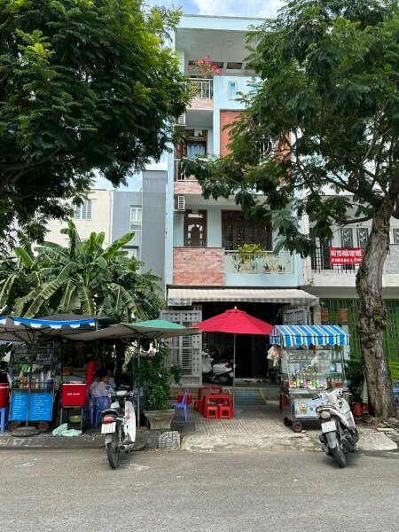 90m² House in District 7, Vietnam No. 7589