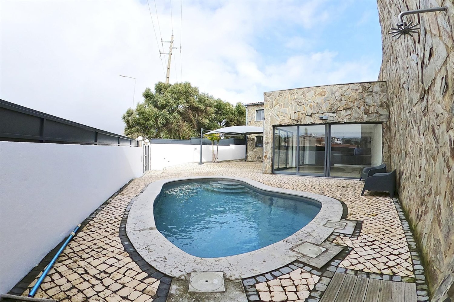 Casa de 3 dormitorios en Cascais, Portugal No. 113893