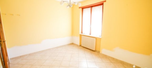 6 bedrooms Villa in Volpiano, Italy No. 332828 18