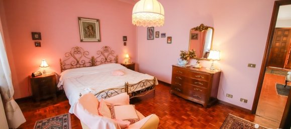 6 bedrooms Villa in Volpiano, Italy No. 332828 6