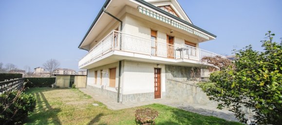 6 bedrooms Villa in Volpiano, Italy No. 332828 13