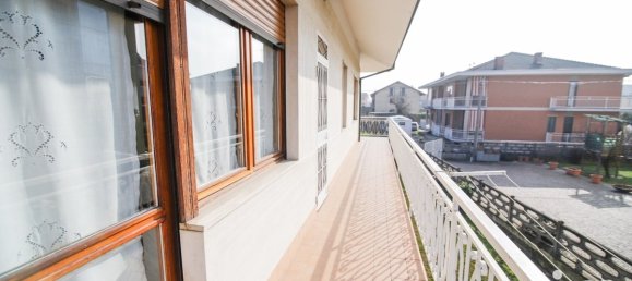 6 bedrooms Villa in Volpiano, Italy No. 332828 7