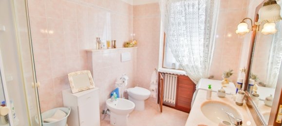 6 bedrooms Villa in Volpiano, Italy No. 332828 3