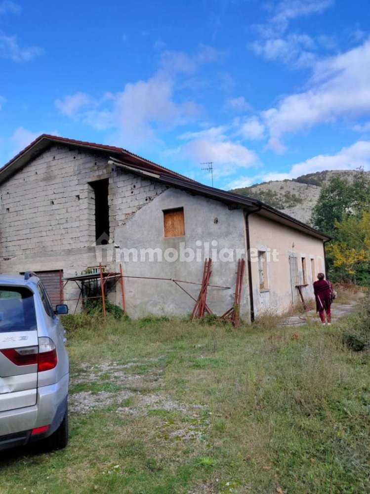 3 chambres Maison à Lauria, Italy No. 347811