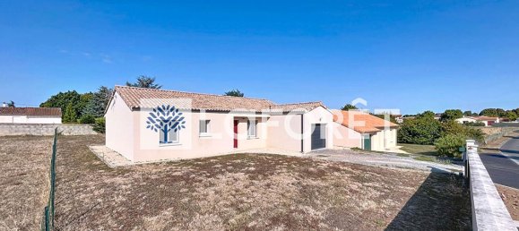 Casa T3 em Airvault, France N.º 338928 2