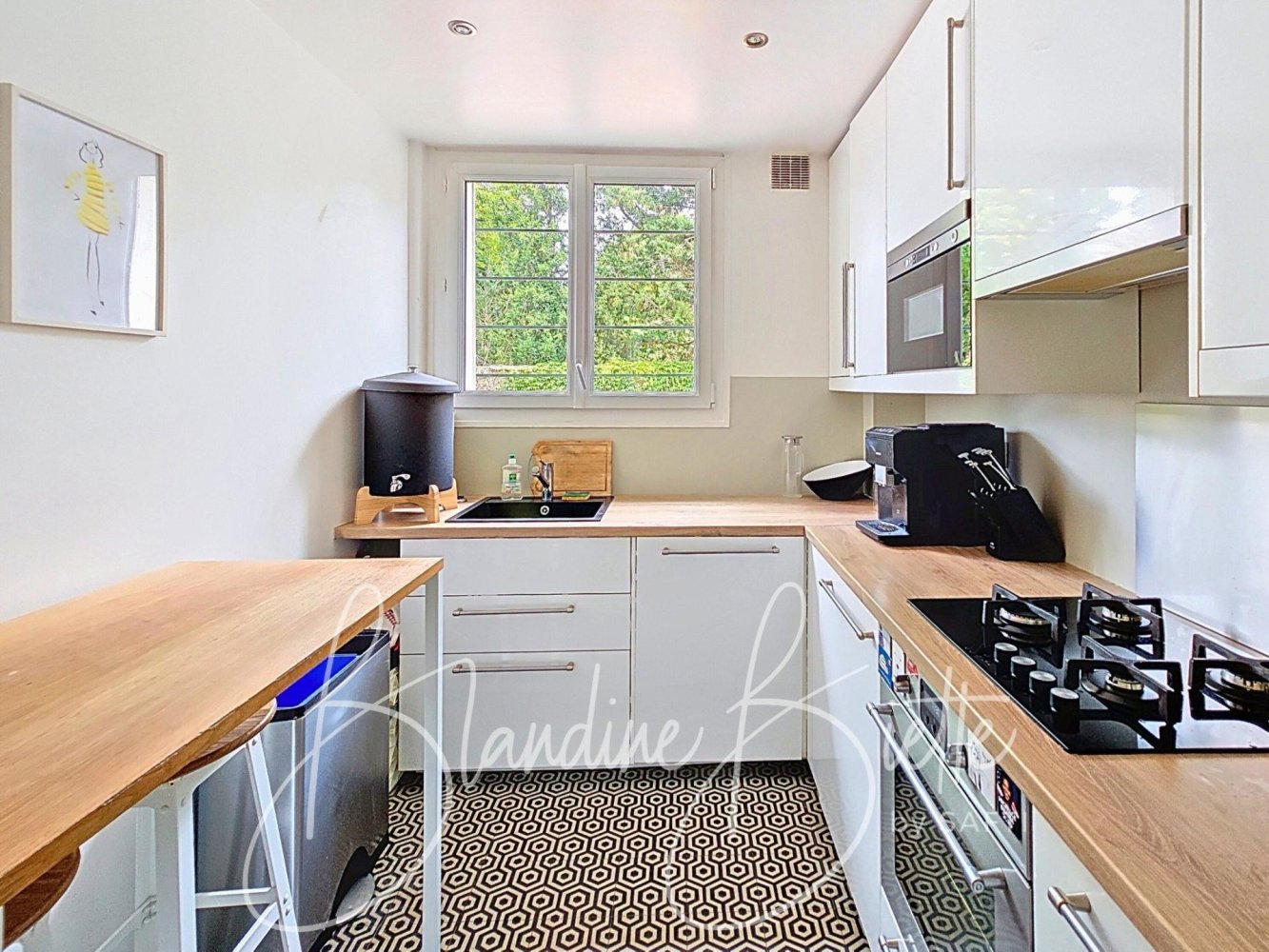 Квартира с 3 спальнями в Шату, Франция № 291375