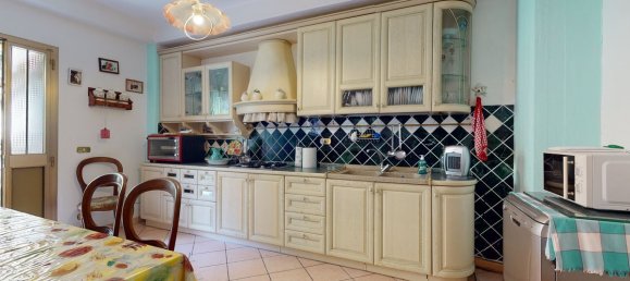 3 Schlafzimmer Wohnung in Minucciano, Italy, Nr. 234542 3