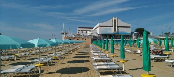 3 bedrooms House in Udine, Italy No. 140527 9