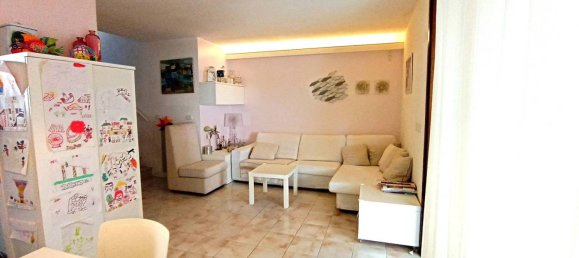 3 bedrooms House in Udine, Italy No. 140527 17