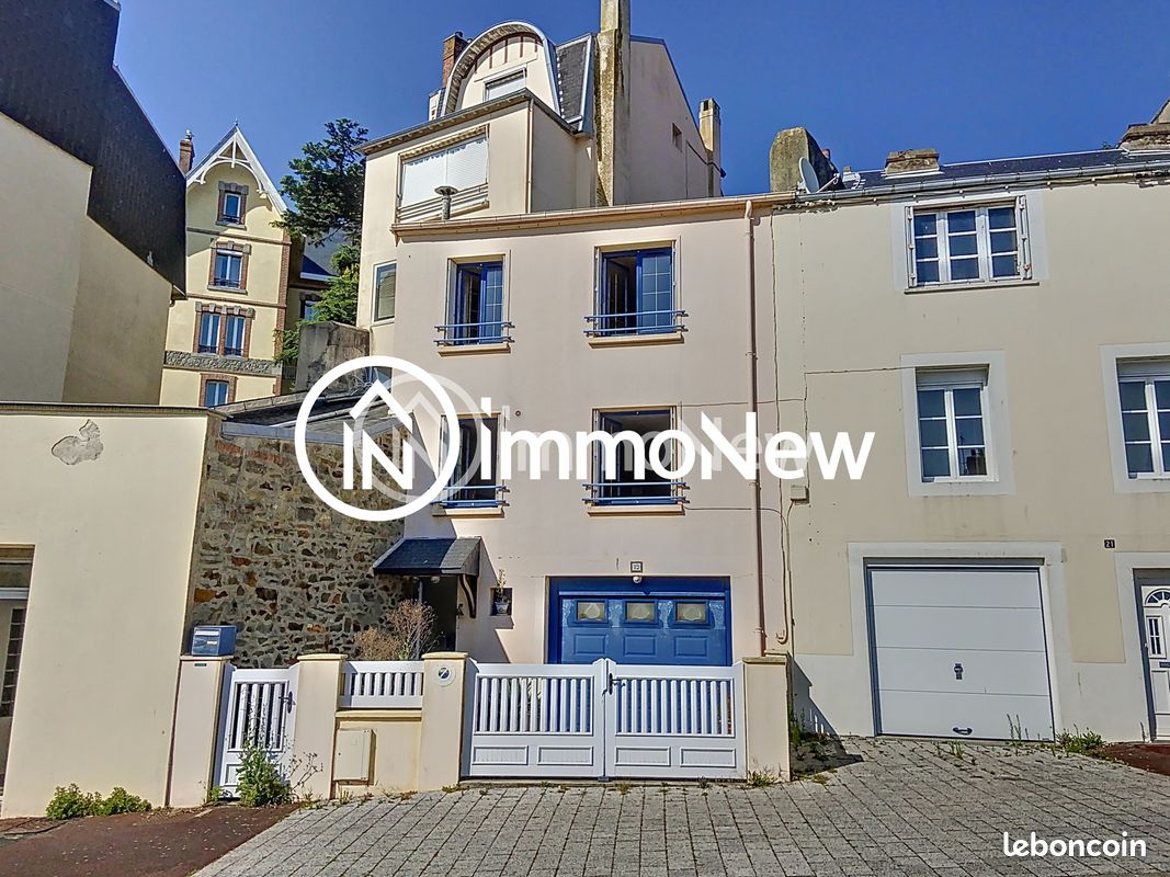 2 Schlafzimmer Haus in Manche, France, Nr. 353140