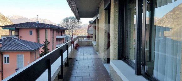 Вилла с 4 спальнями в Кампионе д’Италия, Италия № 313148 17