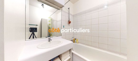 Apartamento de 2 dormitorios en Montigny-le-Bretonneux, France No. 123641 8