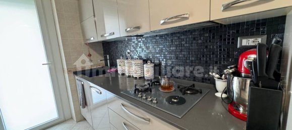 3 bedrooms Apartment in Rome, Italy No. 336977 22