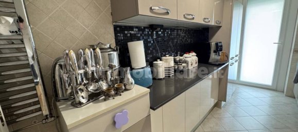 3 bedrooms Apartment in Rome, Italy No. 336977 20