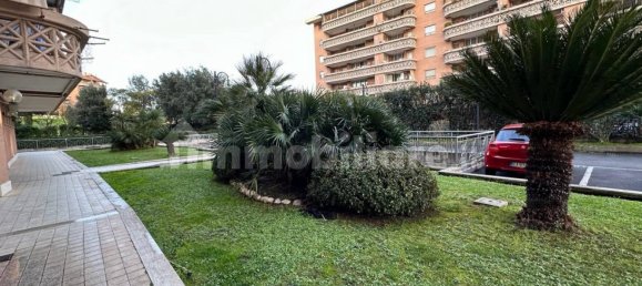 3 bedrooms Apartment in Rome, Italy No. 336977 2