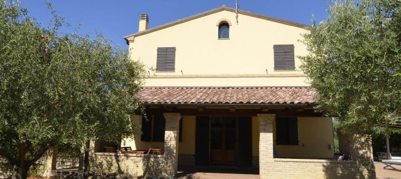 10 rooms House in San Marcello, Italy No. 261348 4