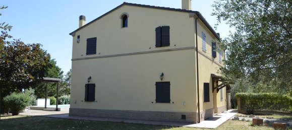 10 rooms House in San Marcello, Italy No. 261348 3