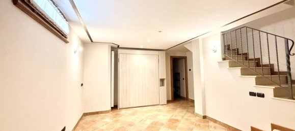 7 bedrooms Villa in Camaiore, Italy No. 380230 2