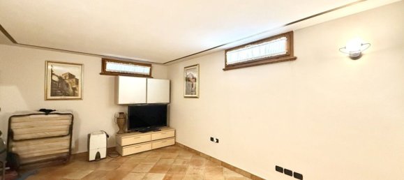 7 bedrooms Villa in Camaiore, Italy No. 380230 9