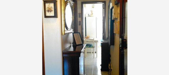 3 rooms Apartment in Turin, Italy No. 261466 9