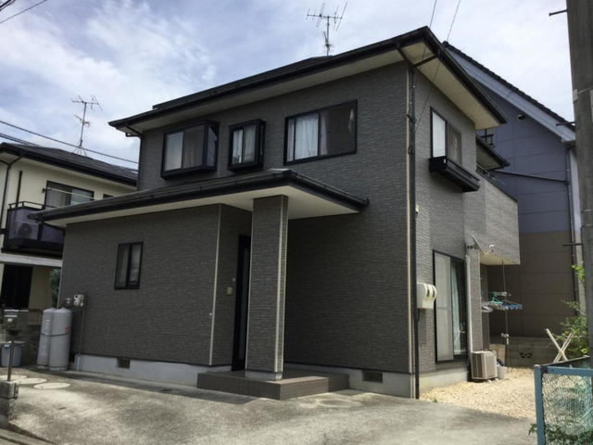 Casa de 5 dormitorios en Ehime, Japan No. 8761