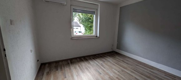 3 bedrooms Townhouse in Essen, Germany No. 354403 4