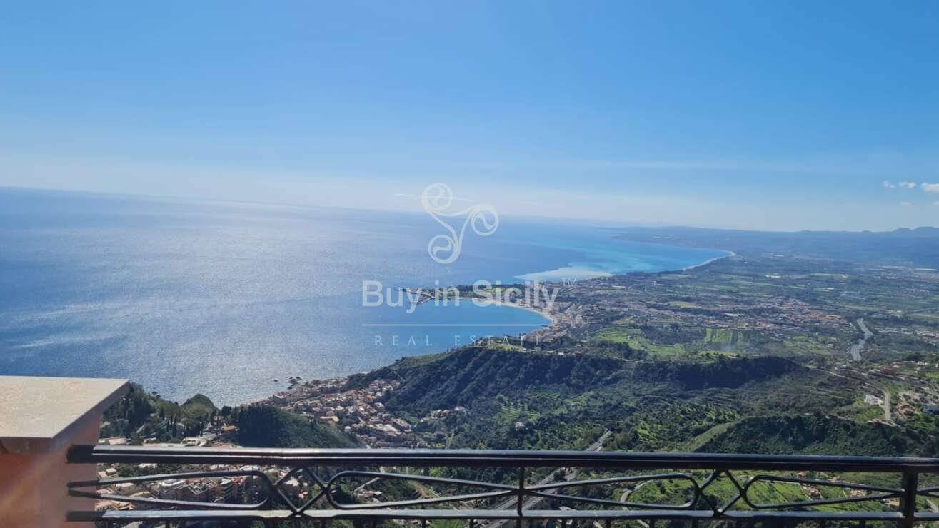 6 غرف نوم منزل في Castelmola, Italy رقم 138529