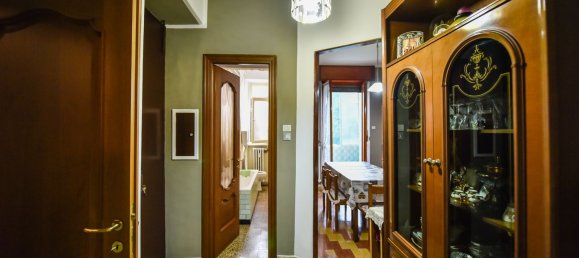 5غرفة شقة في Turin, Italy رقم 82279 28